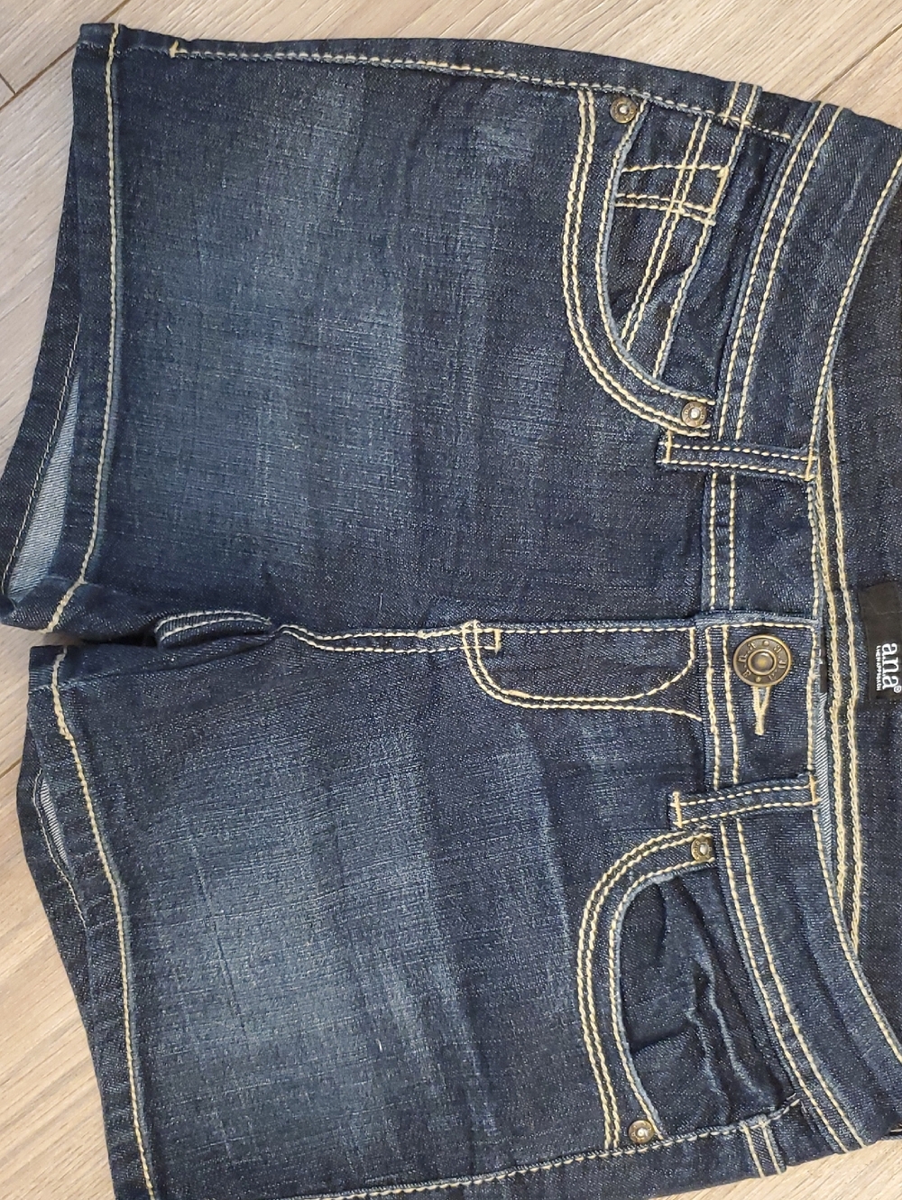Dark Wash Women's Denim Shorts - Unbranded